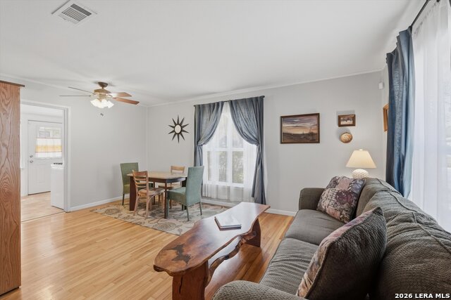 Image 5 of 25 For 702 Sumner Dr