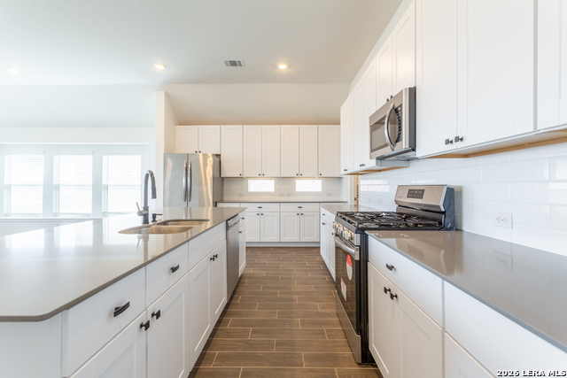 Image 5 of 32 For 6014 Cerulean Ln