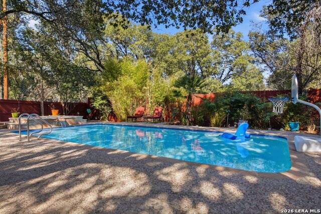 Image 3 of 38 For 103 Roleto Drive