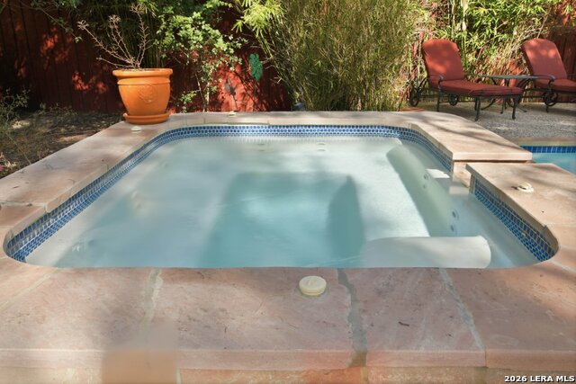 Image 5 of 38 For 103 Roleto Drive