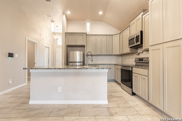 Image 9 of 36 For 115 Katy Post