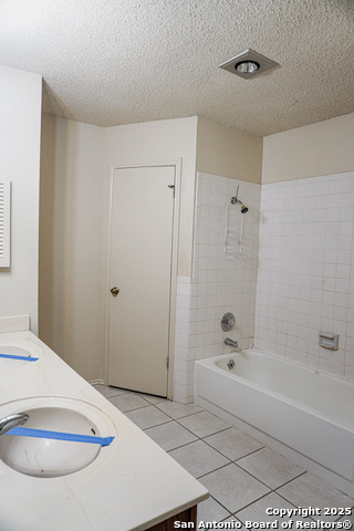 Image 11 of 13 For 189 Meadowland