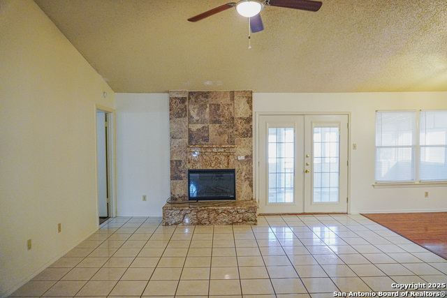 Image 4 of 13 For 189 Meadowland