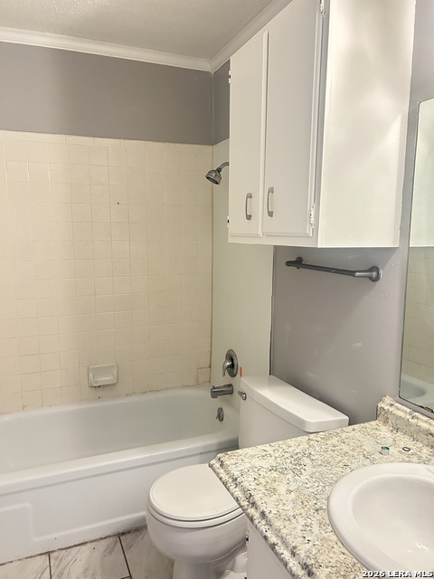 Image 10 of 20 For 1051 Country Club G-28  28