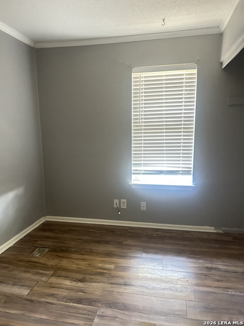 Image 13 of 20 For 1051 Country Club G-28  28