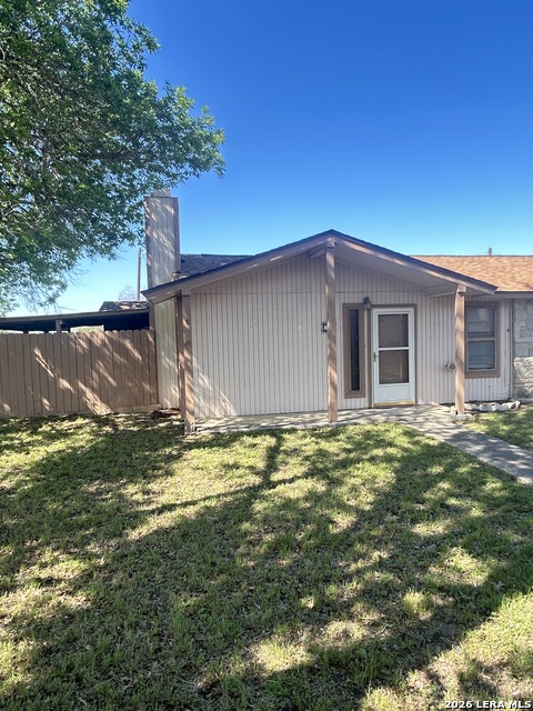 Image 2 of 20 For 1051 Country Club G-28  28