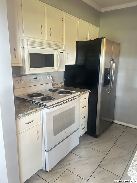 Image 5 of 20 For 1051 Country Club G-28  28