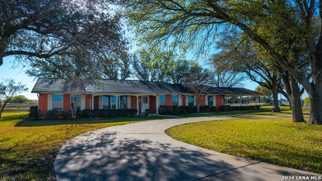 Details for 25 Labus Ln  , Floresville, TX 78114