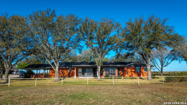 Image 39 of 42 For 25 Labus Ln  