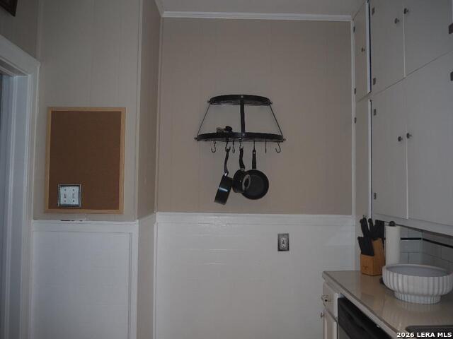 Listing photo id 6 for 1331 Wildwood