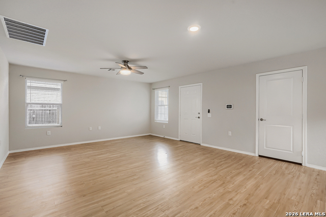 Image 6 of 28 For 7231 Lavaca Bluff