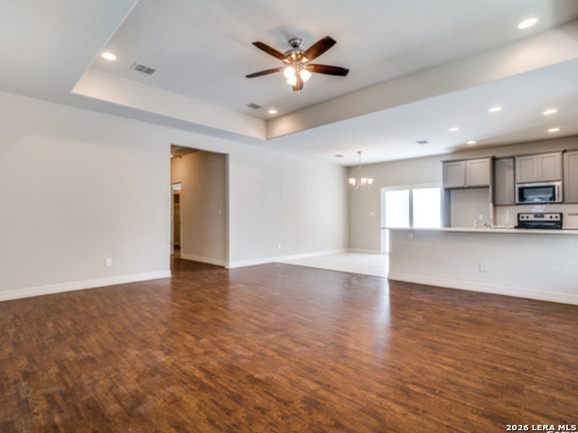 Image 3 of 11 For 1019 Rosewood W