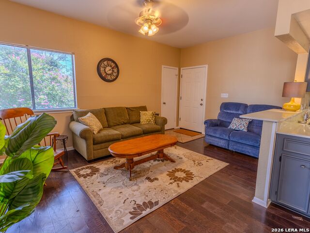 Image 2 of 22 For 1013 Chestnut St  C4