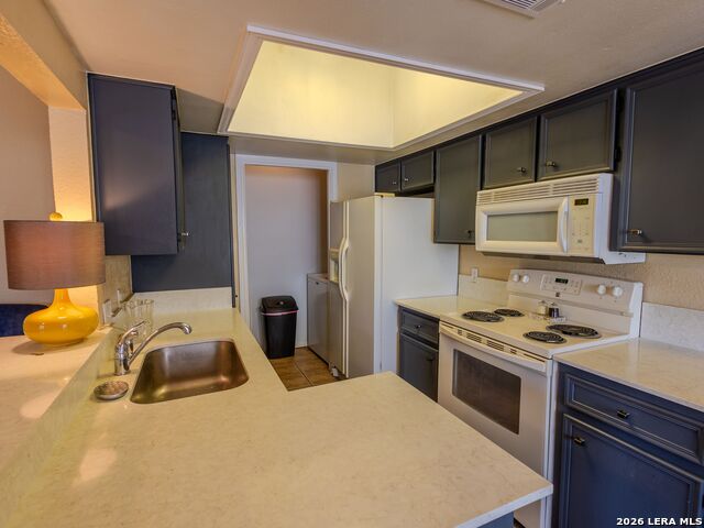 Image 7 of 22 For 1013 Chestnut St  C4