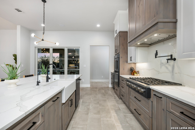 Image 11 of 32 For 31952 Smithson Valley Rd