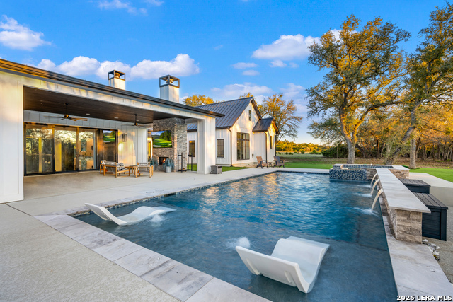 Image 26 of 32 For 31952 Smithson Valley Rd