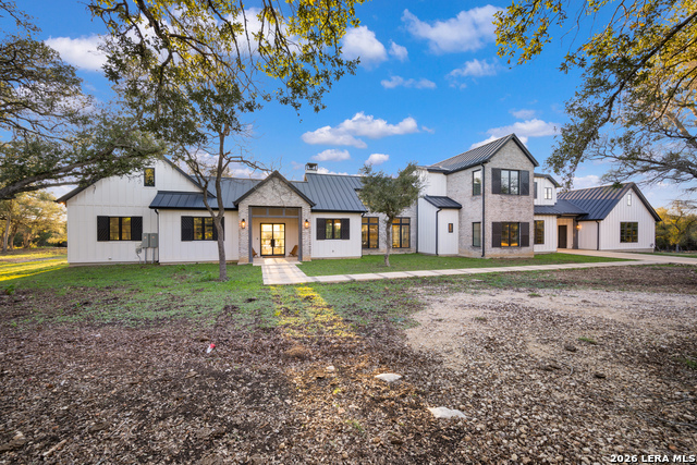 Image 3 of 32 For 31952 Smithson Valley Rd