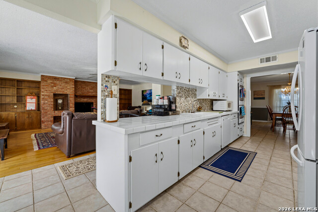 Image 11 of 38 For 2212 Fm 466  