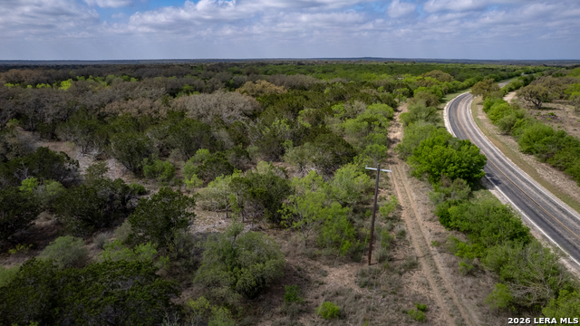 Listing photo id 24 for 149,150,151 Fm 1796