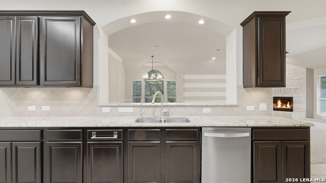 Listing photo id 5 for 842 Santa Cruz