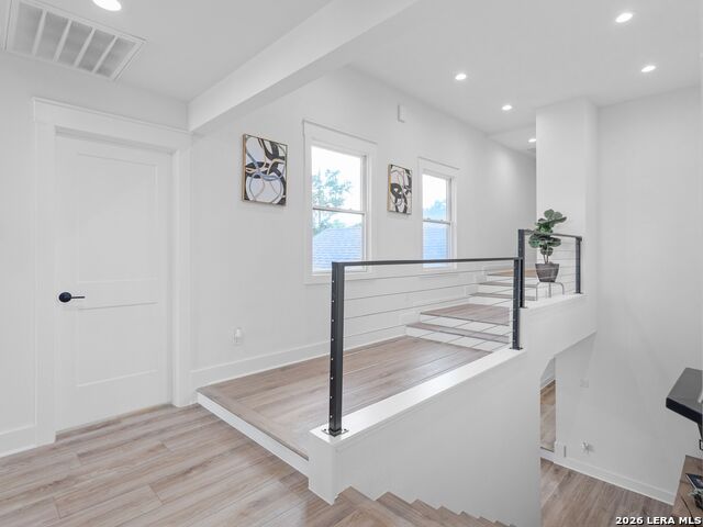 Image 42 of 47 For 874 Lakebreeze Dr