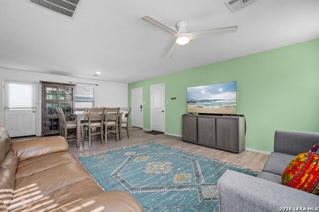 Image 2 of 25 For 4118 Southton Tarn