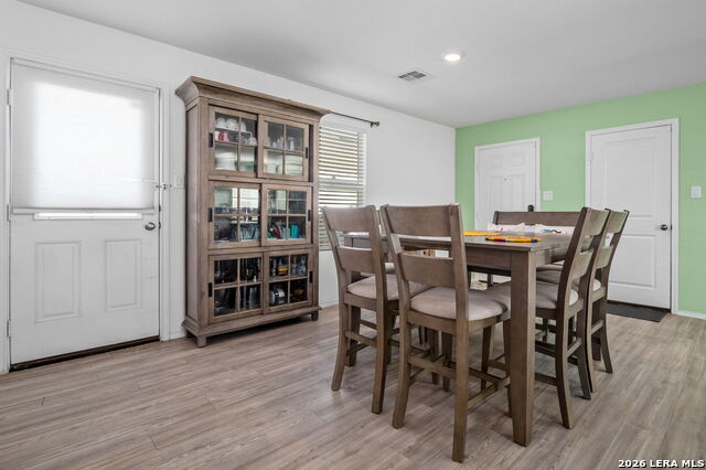 Image 4 of 25 For 4118 Southton Tarn