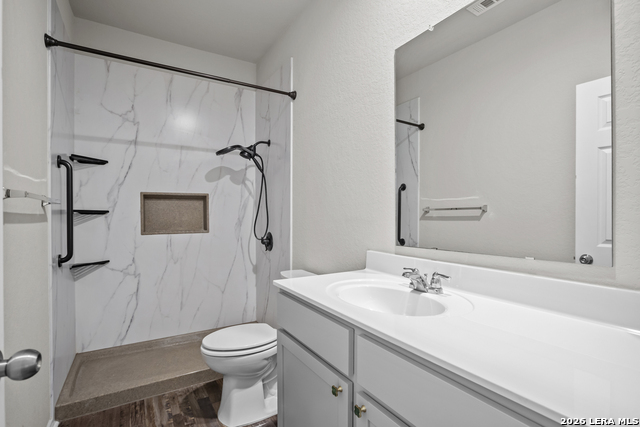 Image 20 of 27 For 7415 Capstone