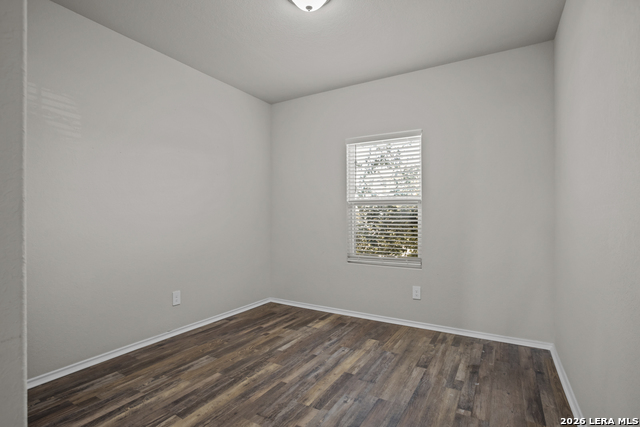 Image 21 of 27 For 7415 Capstone