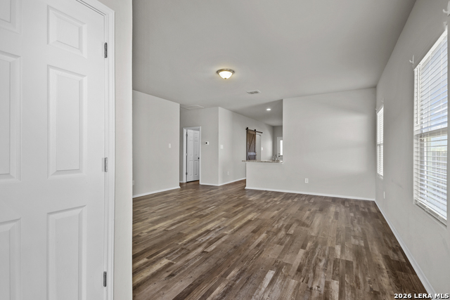 Image 3 of 27 For 7415 Capstone