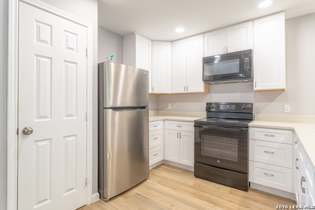 Image 10 of 26 For 315 Bundy St  2