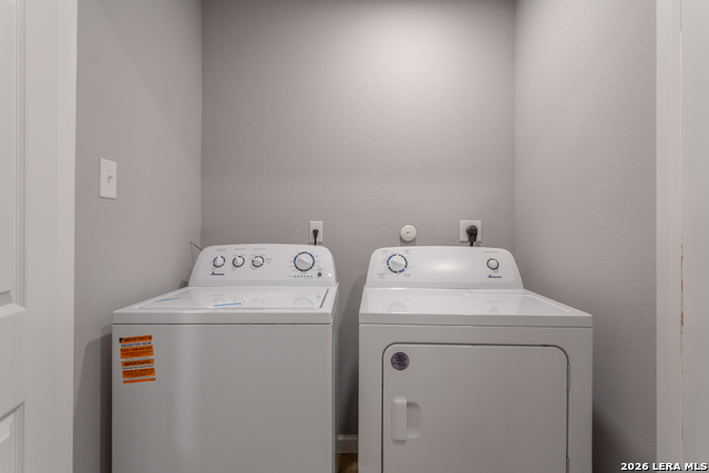 Image 12 of 26 For 315 Bundy St  2