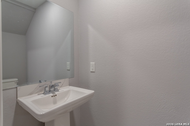 Image 13 of 26 For 315 Bundy St  2