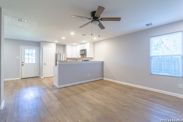 Image 4 of 26 For 315 Bundy St  2