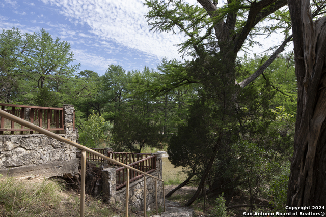 Image 20 of 25 For 34 Cat Claw Mtn Rd