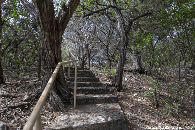 Image 21 of 25 For 34 Cat Claw Mtn Rd