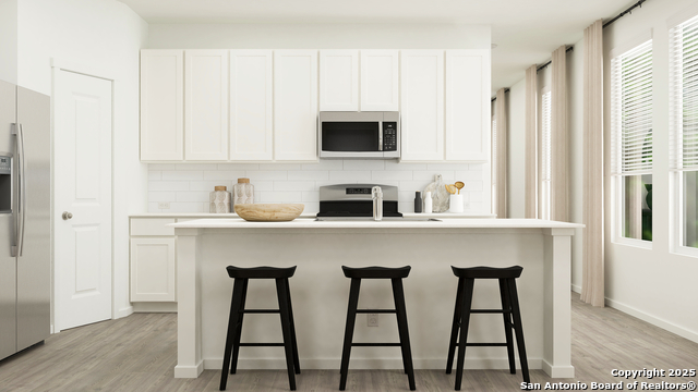 Image 6 of 32 For 6922 Flores Rd