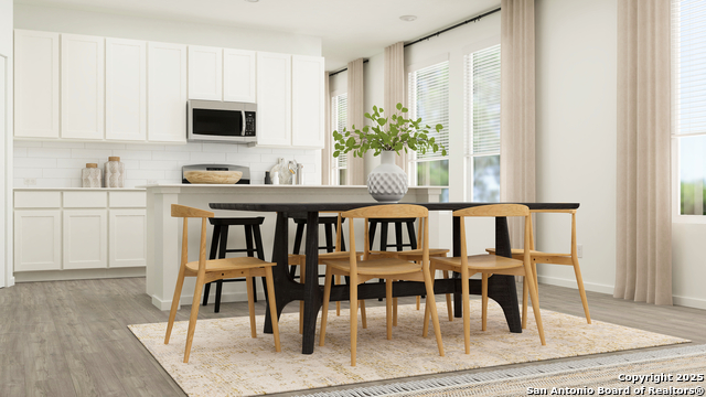 Image 8 of 32 For 6922 Flores Rd