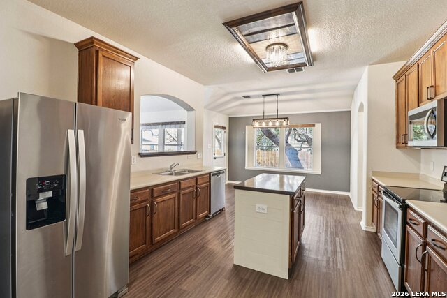 Image 14 of 36 For 10723 Kobort