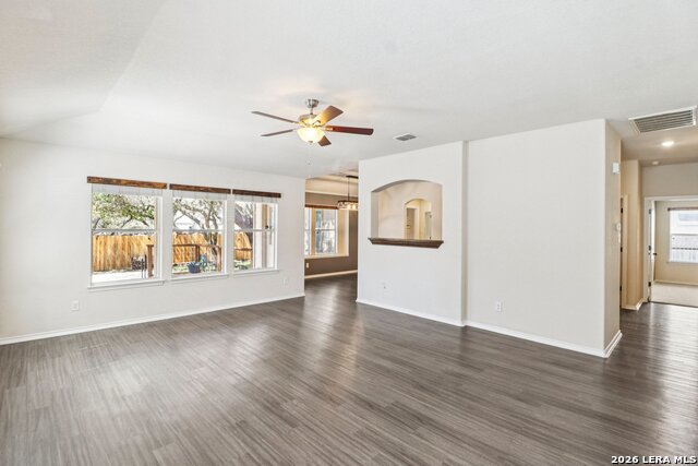 Image 2 of 36 For 10723 Kobort