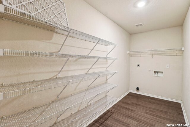 Image 29 of 36 For 10723 Kobort