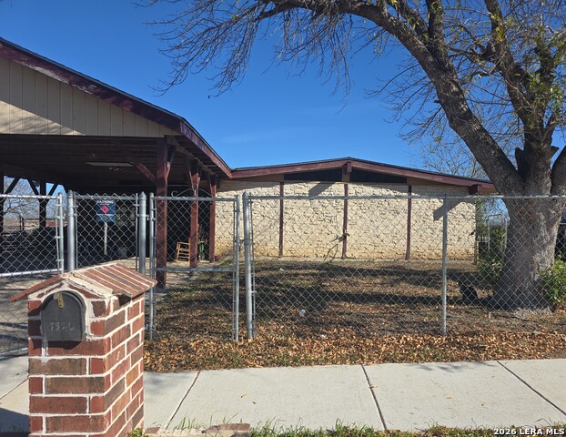 Image 3 of 3 For 7526 Apple Valley