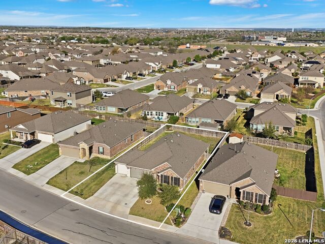 Listing photo id 35 for 642 Rusty Gate Way