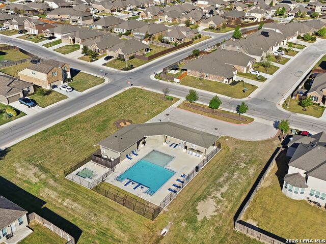 Listing photo id 36 for 642 Rusty Gate Way