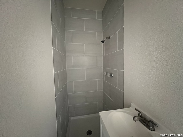 Image 4 of 11 For 107 Stanley Ct  3