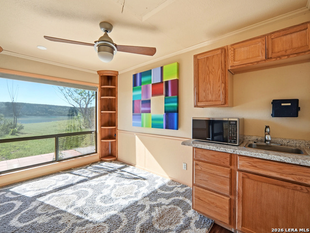 Image 15 of 47 For 159 Thornton