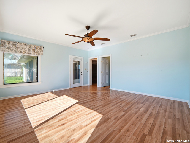 Image 18 of 47 For 159 Thornton