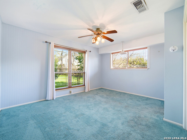 Image 21 of 47 For 159 Thornton