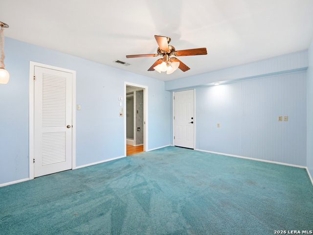 Image 24 of 47 For 159 Thornton