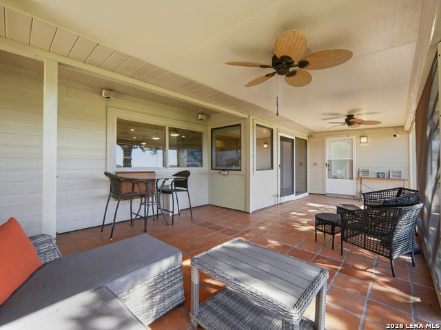 Image 29 of 47 For 159 Thornton